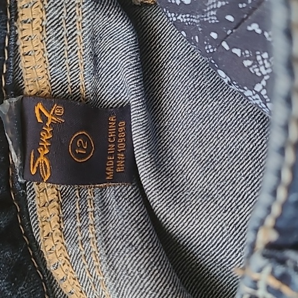 7 for all Mankind Ankle Jeans - Picture 3 of 6